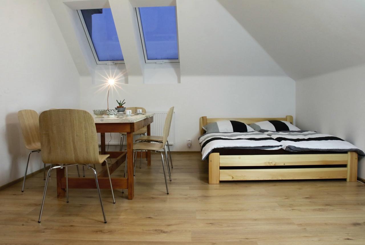 Apartmany Za Sakurou Hodonin Exterior photo