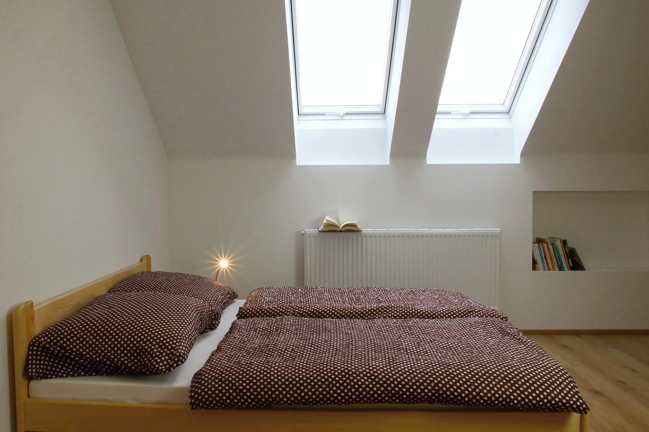 Apartmany Za Sakurou Hodonin Exterior photo